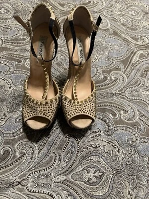 steve madden heels 6.5  - Image 1 of 4