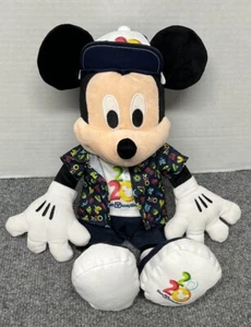 Disneyland 2020 Mickey Mouse Tourist 16" Peluche Parques con Etiquetas - Imagen 1 de 4