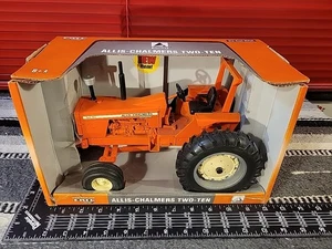Ertl Allis Chalmers Two-Ten Landhandler 1/16 Diecast Farm Tractor Replica - Picture 1 of 6