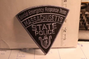 PARCHE POLICÍA ESTATAL MASSACHUSETTS ESPECIAL RESPUESTA DE EMERGENCIA SOMETIDO - Imagen 1 de 1