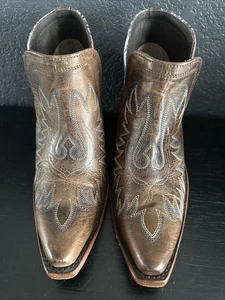 ARIAT  Ladies Dixon Chimayo Booties  Size 9B - Picture 1 of 13