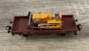 HO Scale Marklin 4424 DB Low Side Car w/Bulldozer Load - Picture 1 of 6