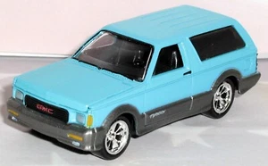 1/64 = 1992 GMC TYPHOON / Hood Open / Diecast High Performance SUV FREE SHIPPING - Picture 1 of 3