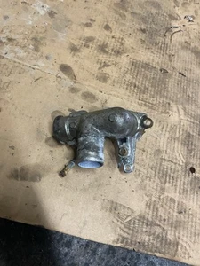 Nissan 3.5 V6 Elbow ML2N2 - Bild 1 von 2