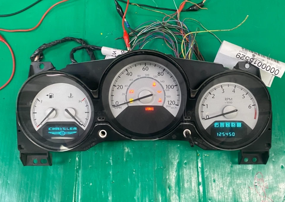 Chrysler Sebring 2008 velocímetro cuadro de instrumentos 125 k millas P05107704AH Foto 1 de 3