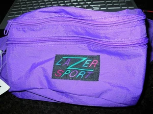 NEU BAUCHTASCHE PAK Vintage SASSY Lazer Sport lila 1990er Reise Gürteltasche mit Etikett - Bild 1 von 18