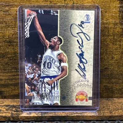 Walter McCarty 1996-97 Score Board Auto Basketball Auto Rookie Auto RC - Image 1 of 2