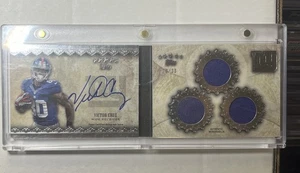 2012 Topps Five Star Victor Cruz Booklet Patch Auto /30 - Picture 1 of 2