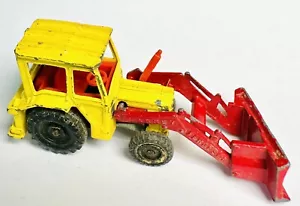 Corgi Juniors Tractor 3303 Massey Ferguson Diecast Vintage Tractor Red & Yellow - Picture 1 of 5