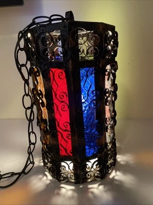 "Lámpara colgante gótica española de metal negro de colección remolinos 13"" inserciones de color MCM Foto 1 de 4