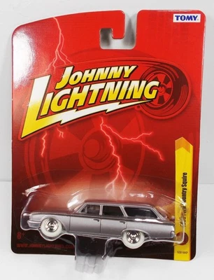 Johnny White Lightning CHASE! 2013 TOMY Forever 64 R27  1960 FORD COUNTRY SQUIRE - Image 1 of 4