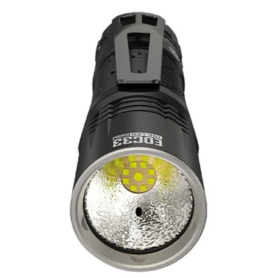 Nitecore EDC33 LED Taschenlampe 4000 Lumen Spot + Flutlicht USB-C Aufladbar Clip