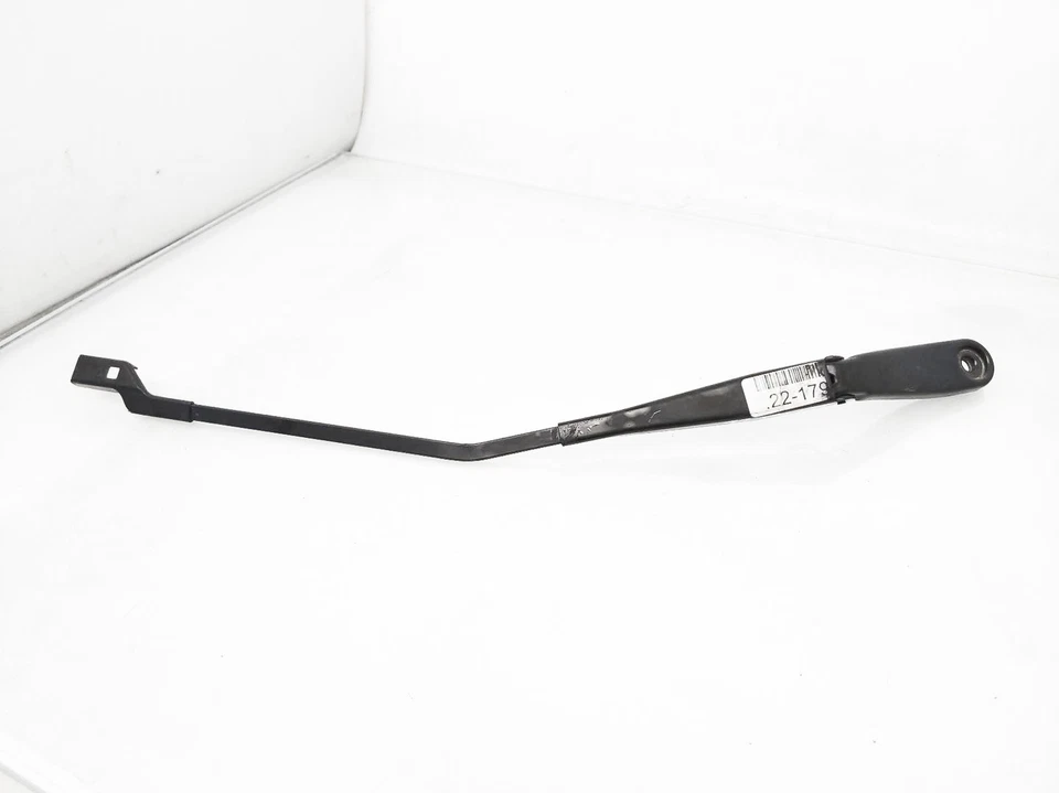 Brazo limpiaparabrisas pasajero derecho Volvo S60 2011-2018 30753505 Foto 1 de 4