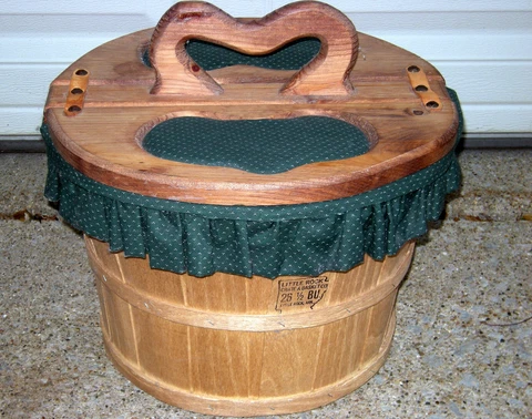 LITTLE ROCK CRATE & BASKET CO ARKANSAS LINED PICNIC SEWING BASKET DECOR USA Cover