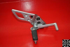07 SUZUKI BANDIT 1250 RIGHT REARSET REAR SET DRIVER FOOT PEG REST STOP - Picture 1 of 11