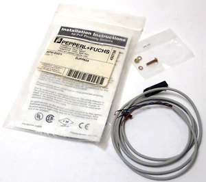 PEPPERL+FUCHS APM-D3D1 INDUCTIVE PROXIMITY SENSOR PNP 12-24Vdc, NOS - Picture 1 of 4