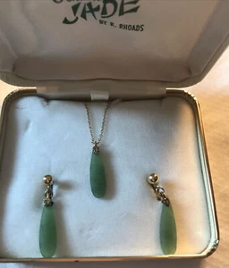 Vtg 12K GF Genuine Dangle Green Jade by R.Rhoads Screwback earring And Necklaces - Picture 1 of 12