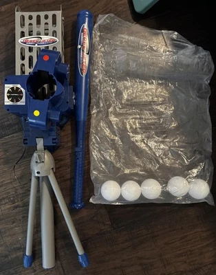 Derek Jeter Power Pick-A-Pitch Radio Control Pro Hitting Machine  Untested - Image 1 of 4