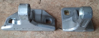 Cerniere porta destra Mercedes Benz Classe A W 168 Vaneo W414 - Immagine 1 di 3