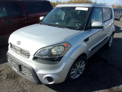 Used Air Cleaner Assembly fits: 2013 Kia Soul 2.0 Grade A - Image 1 of 4