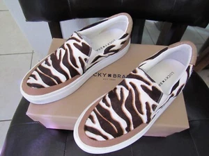 Sneakers slip on donna Lucky Brand Takato in pelle di mucca con pelo di mucca taglia 7,5 M - Foto 1 di 6