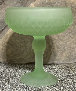 Vintage Indiana Glass Regal Frosted Green Diamond Point Pedestal Candy Nut Dish - Picture 1 of 3