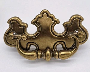 "Lote de 15 tiradores de cajón de colección estilo ala de murciélago manijas de fianza de latón años 80 2,5""" - Imagen 1 de 16