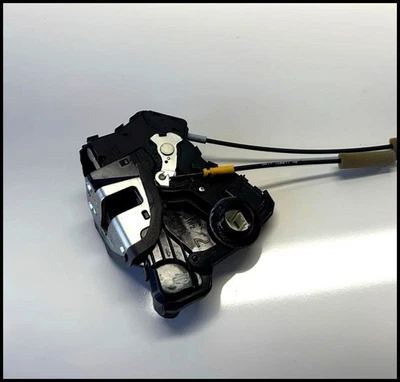 Actuador de bloqueo de puerta delantera derecho pasajero derecho OEM Toyota Sienna Sequoia 2011-2020 Foto 1 de 4