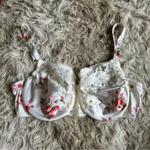 Vintage Victora secret gold label floral lace underwired bra 32 D USA cottage - Picture 1 of 7