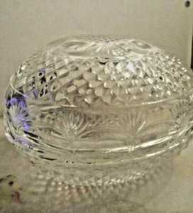 Avon Fostoria 1977 Mothers Day  heavy crystal egg shaped candy dish/trinket box - Picture 1 of 7