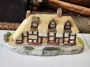 Mini Casa Memory Lane Cottage Golondrina/Tragar Beck ROW No.32 Peter Tomlins Usado en Excelente Condición - Imagen 1 de 8