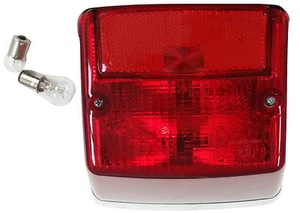 UNIDAD COMPLETA DE LUZ TRASERA UKSCOOTERS VESPA PX LML CROMADO NUEVO CON 2 X BOMBILLAS GRATIS - Imagen 1 de 5