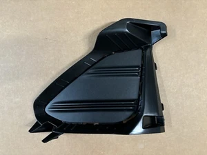 Genuine Fog Lamp Cover 2019-2020-2021 Veloster BASE Driver's Side Bumper Bezel - Picture 1 of 3