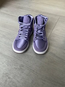 Jordan 1 Retro High Season Of Her Orchid Mist Gr. 39 - Bild 1 von 5