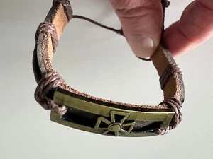 3846 Armband Eisernes Kreuz Leder Braun selten Biker - Bild 1 von 3