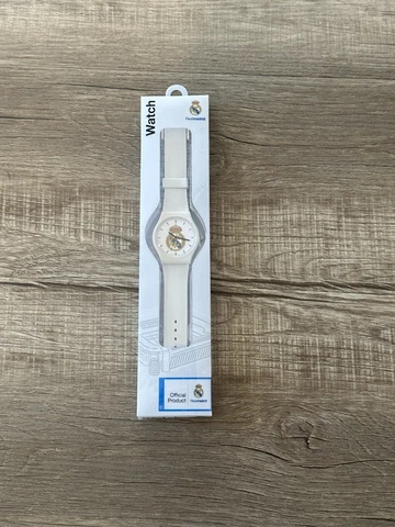 REAL MADRID FC White Licensed Team Watch with Official Real Madrid Crest Cover