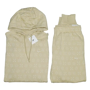 Nike Club Mens Size M Fleece Sweatsuit Gold Monogram 2 Piece Hoodie Joggers NWT - Picture 1 of 13