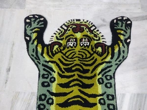 Woolen 2x3 ft Hand Knotted Traditional Tiger face rug carpet & mat - Picture 1 of 3