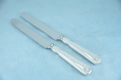 2 Tiffany & Co. Faca de jantar Shell & Thread prata esterlina 9" HH sem monograma - Imagem 1 de 4