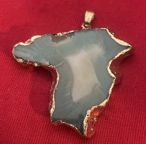 Gorgeous Green Slice of a Geode Pendant Gold Plated Setting-Handmade (15) - Picture 1 of 7