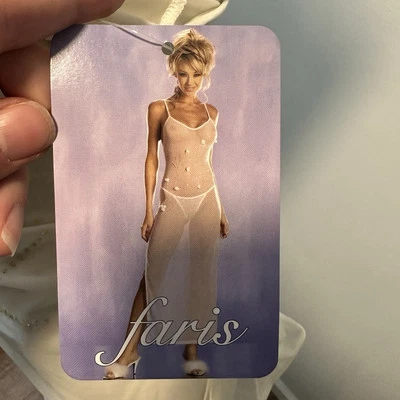 NUEVO CON ETIQUETAS DE COLECCIÓN Faris Mujer Lencería Blanca Hada Novia Brillo Rosas Tanga L se ajusta a S/M Foto 1 de 4