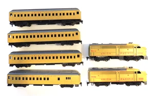 VINTAGE HOBBYLINE HO SCALE UNION PACIFIC DIESEL PASSENGER TRAIN - Picture 1 of 6