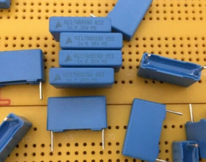 1nF 1,2 nF 2,2 nF 3,9 nF 4,7 nF 8,2 nF 10 nF 15 nF 2kV Polypropylen-Pulskondensatoren - Bild 1 von 9