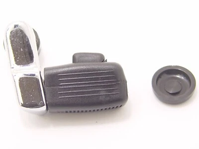 Vent Wing Lock Right Side Fits Volkswagen Vanagon 1980-1991 - Image 1 of 4