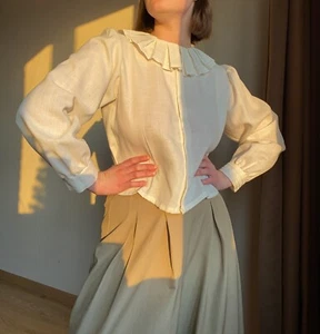 Vintage linen blouse with wide collar in Edwardian style - Picture 1 of 4