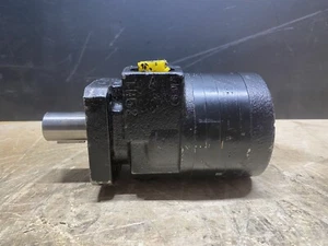 Motor de par hidráulico Parker TB0050FS100AAAA serie TB - nuevo - Imagen 1 de 11