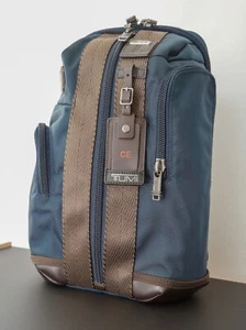 Bandolera TUMI Alpha Bravo Saratoga Sling Bag azul - Imagen 1 de 7