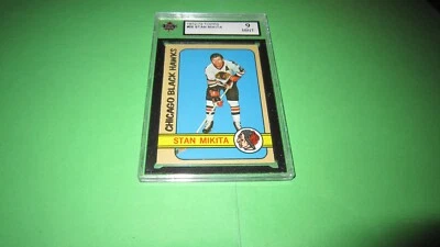 1972 Topps hockey card #56 Stan Mikita Chicago Blackhawks KSA 9 MINT - Image 1 of 4