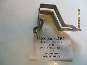 1990 - 1996 TS 650 bisagra de capó fabricante de equipos originales 11046-3838 - Imagen 1 de 1