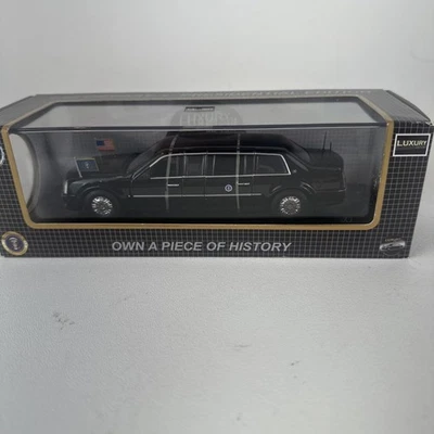 Cadillac de lujo 1/43 limusina presidencial de Estados Unidos Bestia Obama 2009 EE. UU. Foto 1 de 4